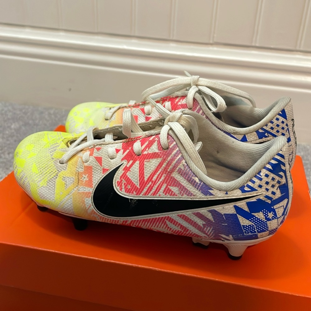 Nike JR Vapor 13 Academy Neymar Jr FG/MG soccer cleats kids size 11c